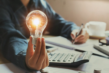 国内的快递每家的快递单号都是按什么规律的?